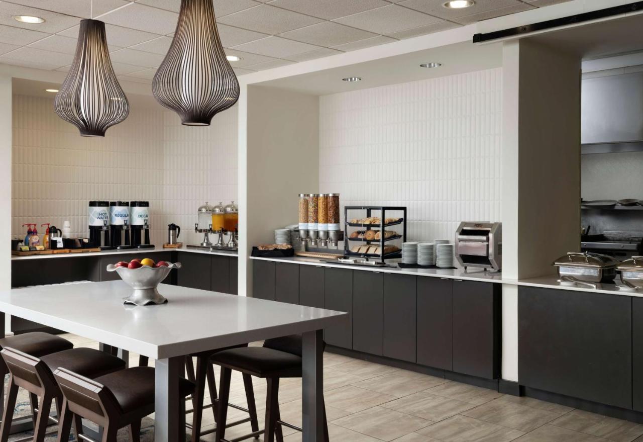 Hilton Garden Inn Boston-Burlington Bagian luar foto